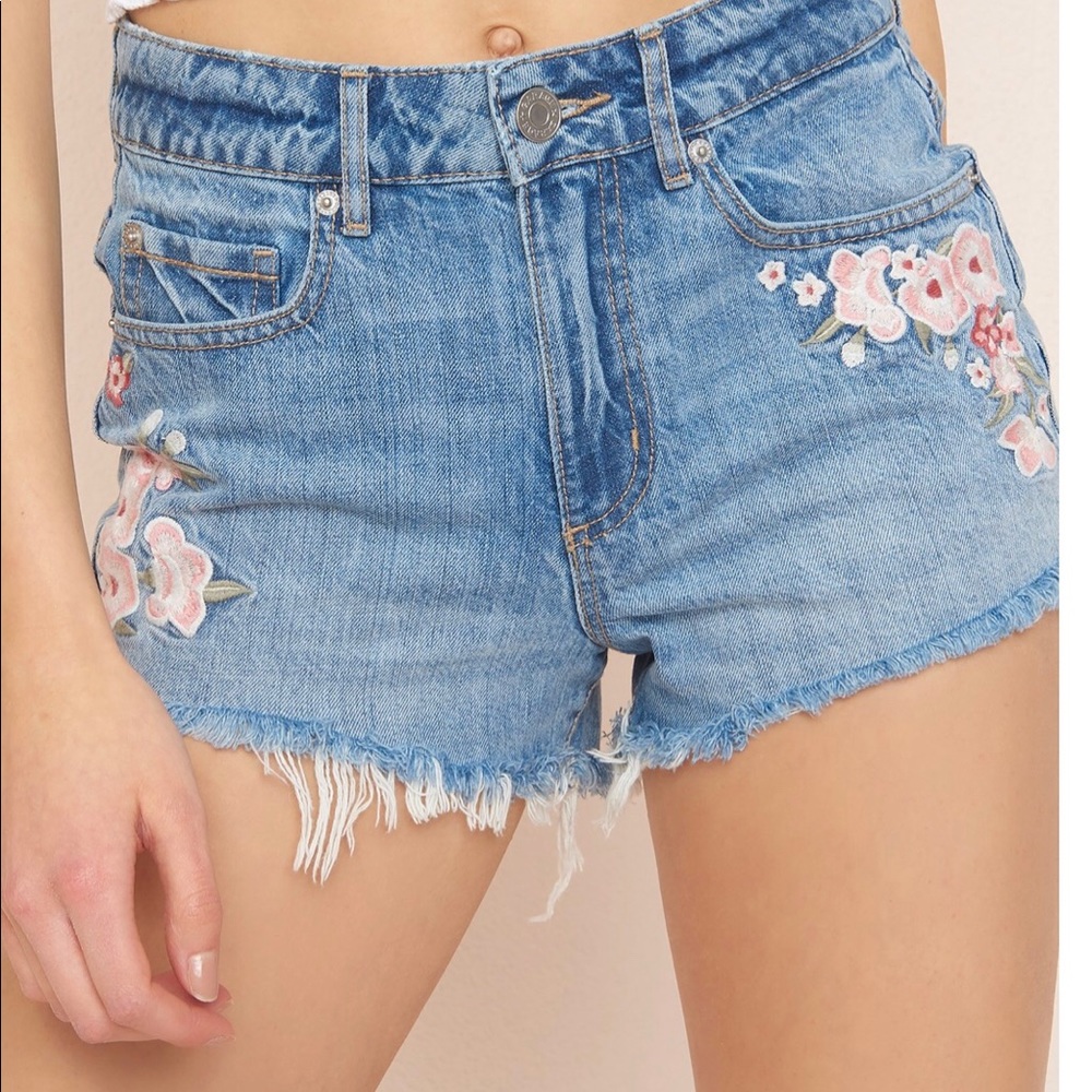 Flower Embroidered GARAGE Shorts